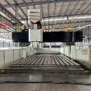 []海天5米龙门，工作台3米5米，门宽3.65米，门高1.57米.